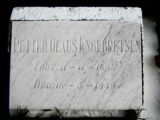 Detail of Grave of ENGEBRETSEN, Petter Olaus