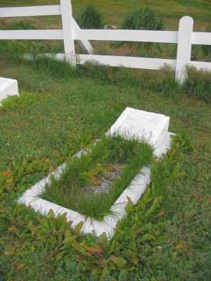 Grave of HAUGE, Arne