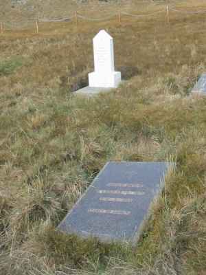 Grave of ONSUM, Harald