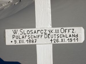 Detail of memorial to SLOSSARCZYK, Walter